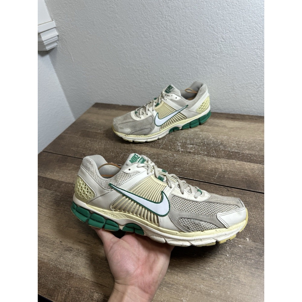Size 12.5 - Nike Air Zoom Vomero 5 Masters Back 9 Collection Malachite Alabaster